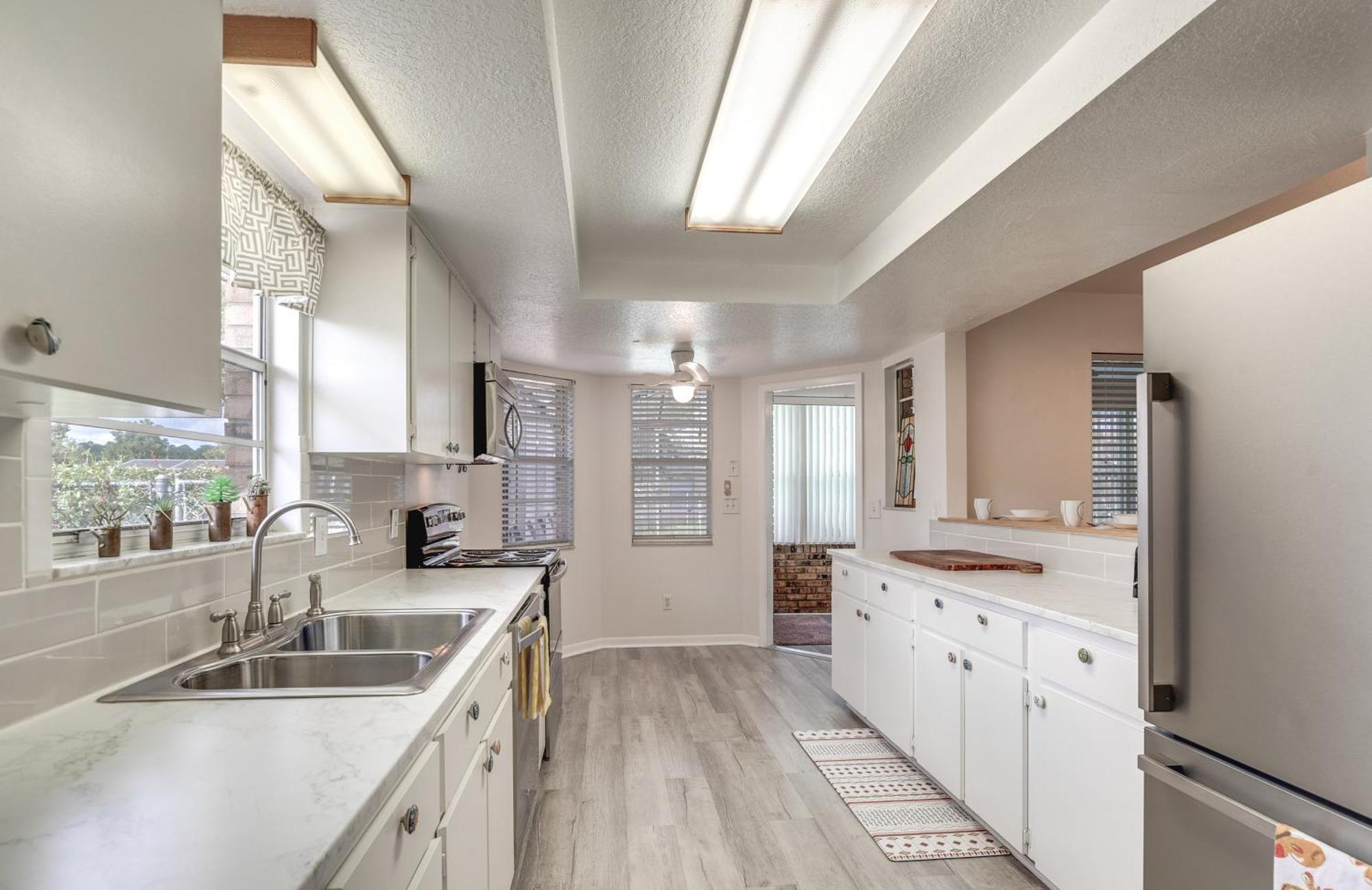 Spring Hill Retreat With Heated Pool And 4-In-1 Grill Villa Exterior photo
